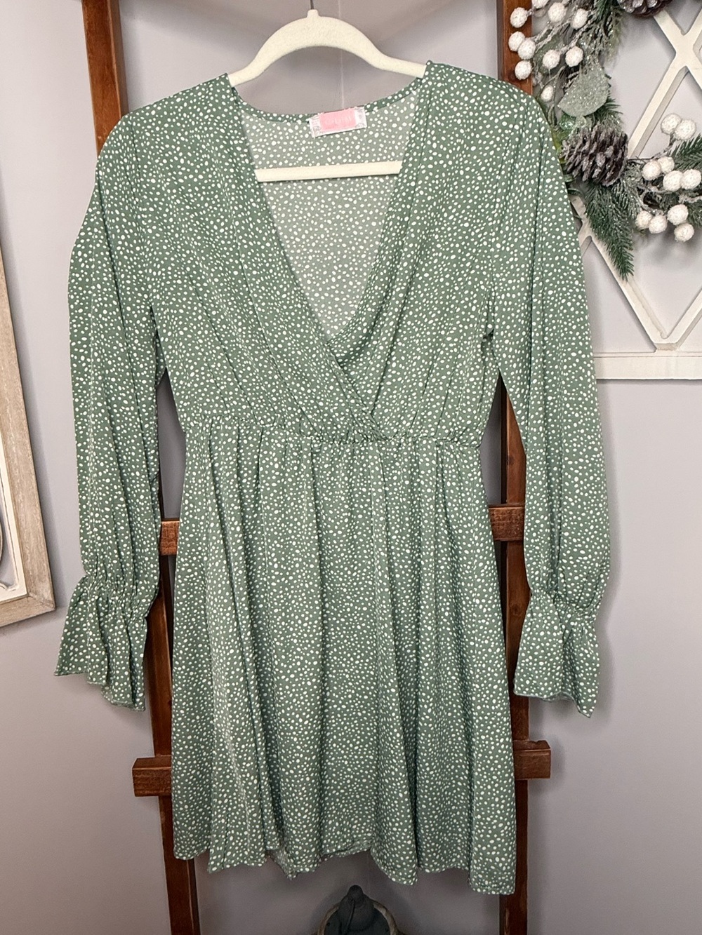 C+D+M Boutique Sage Green Polka Dot Faux Wrap Dress Small - Picture 2 of 5